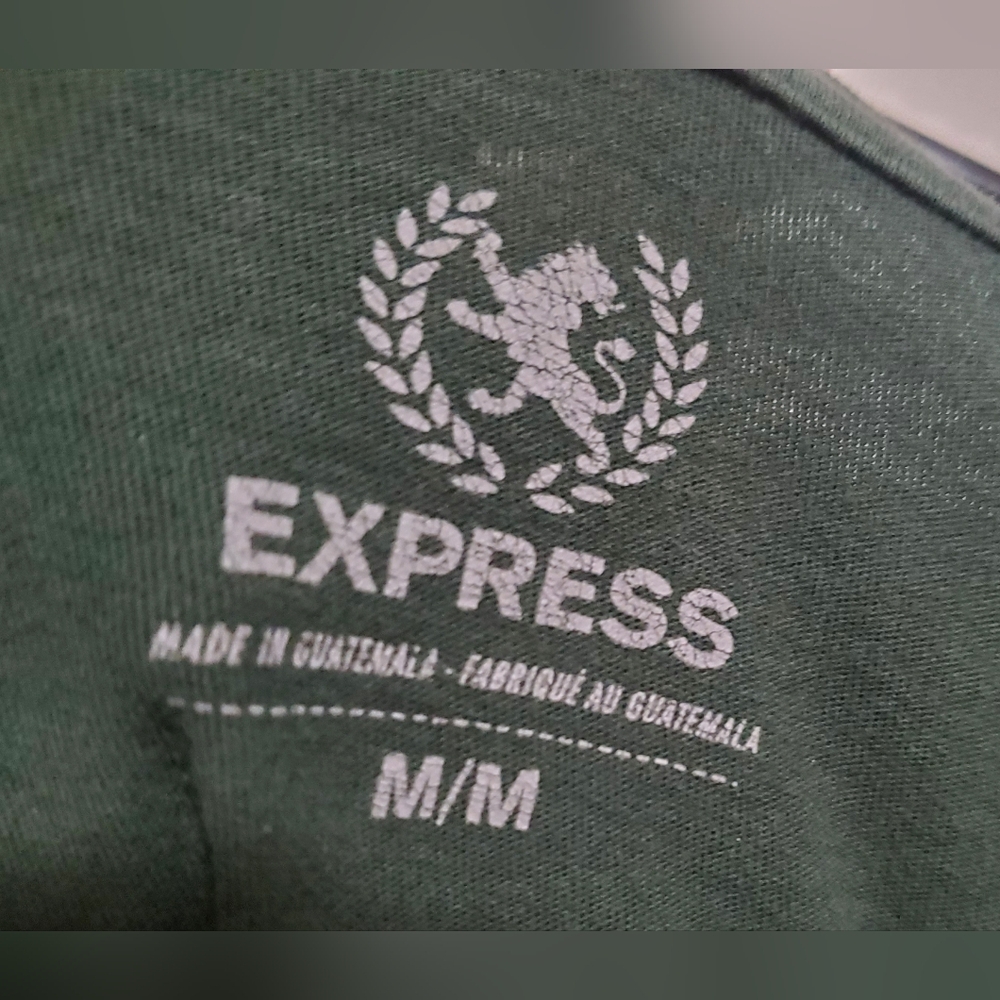 🆕️ Express men's green abstract print graphic tee, Sz M (2014) - Picture 2 of 5
